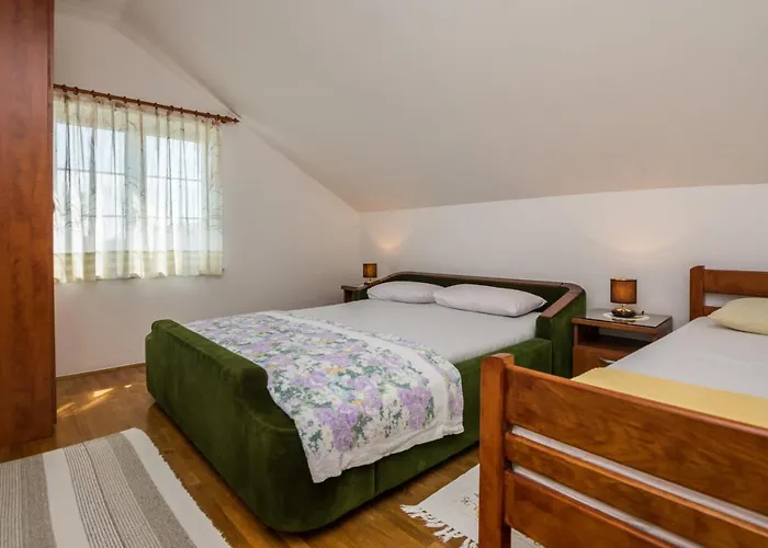 Goga Apartment *